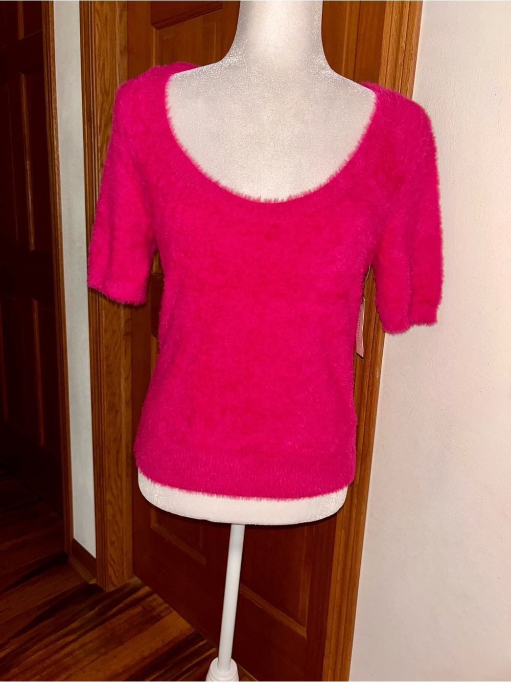 Anthropologie Hot Pink Fuzzy Scoop-Neck Short-Sleeve Sweater Runs Large